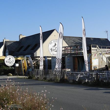 Les Volets Bleus Bed & Breakfast Saint-Guenole ภายนอก รูปภาพ
